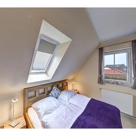 Apartamento Doppelhaushaelfte In *